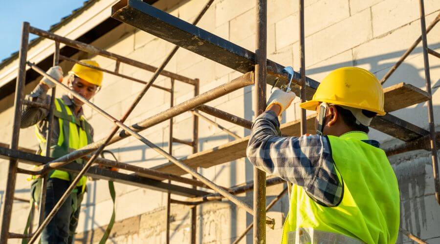 Professional gutter cleaning in Powhatan, LA